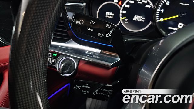 Porsche Panamera 2020 — photo 42