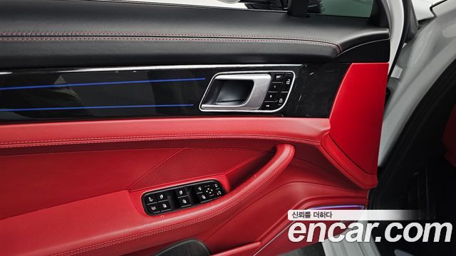 Porsche Panamera 2020 — photo 46