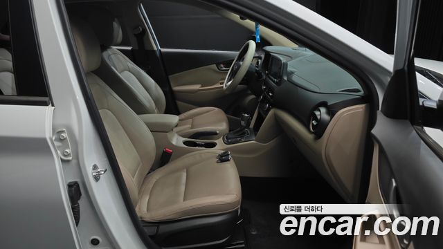 Hyundai Kona 2018 — photo 16