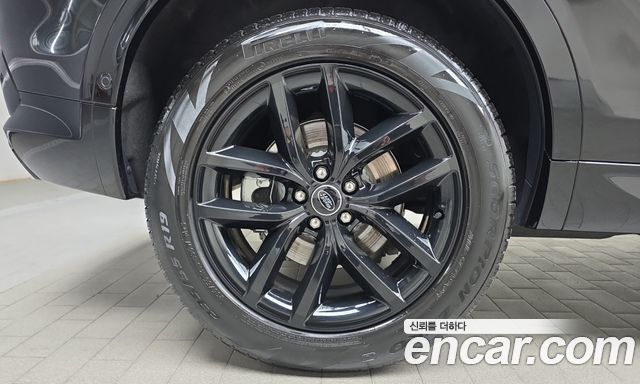 Land Rover Discovery Sport 2025 — photo 5