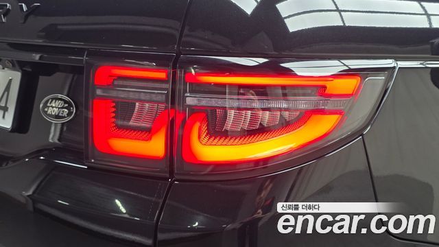 Land Rover Discovery Sport 2025 — photo 9