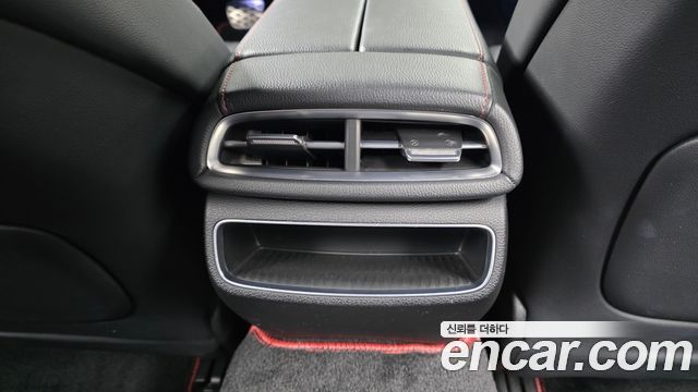 Genesis G80 2022 — photo 30