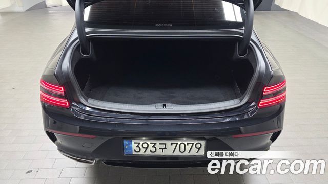 Genesis G80 2022 — photo 31