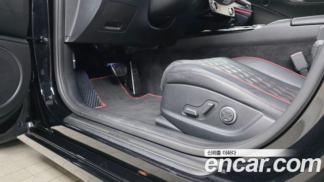 Genesis G80 2022 — photo 32