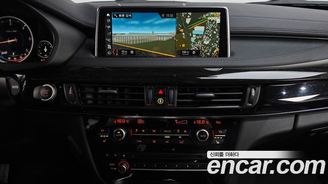 BMW X6 2018 — photo 14