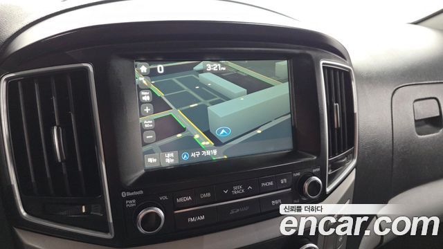 Hyundai Starex 2017 — photo 20
