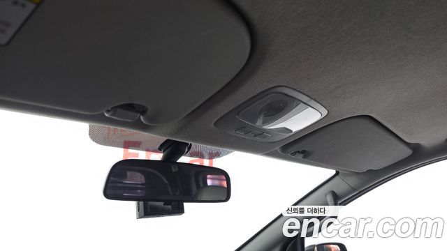 Hyundai Starex 2017 — photo 25