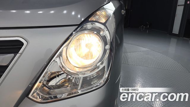 Hyundai Starex 2017 — photo 8