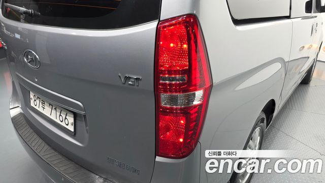 Hyundai Starex 2017 — photo 9