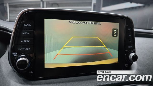 Hyundai Santafe 2019 — photo 21