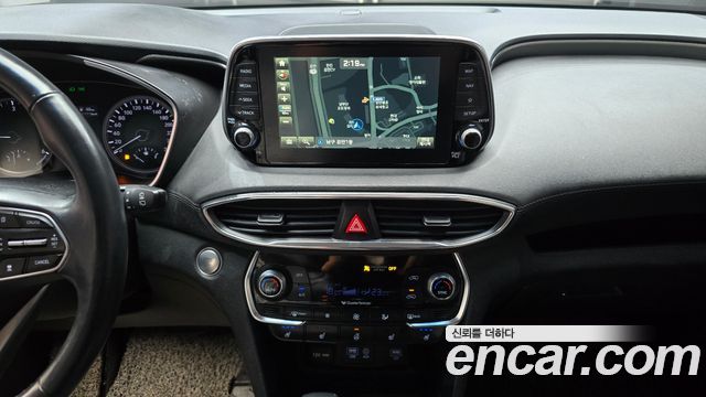 Hyundai Santafe 2019 — photo 22