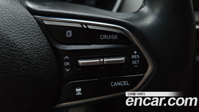 Hyundai Santafe 2019 — photo 26