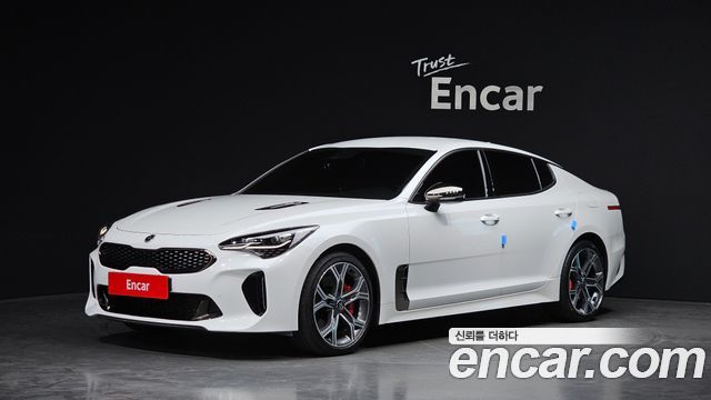 Kia Stinger 2019 — photo 1
