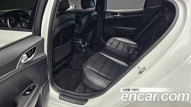 Kia Stinger 2019 — photo 12