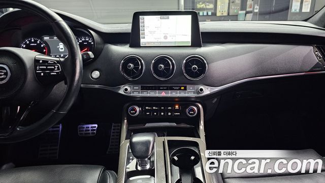 Kia Stinger 2019 — photo 18