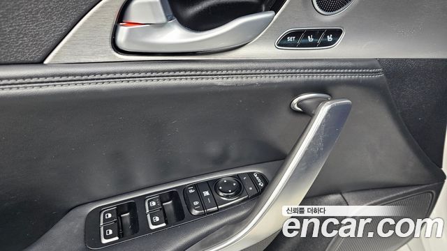 Kia Stinger 2019 — photo 19