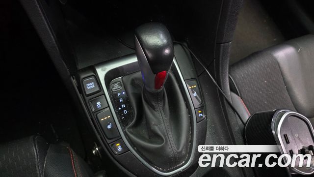 Hyundai Veloster 2018 — photo 9