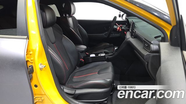 Hyundai Veloster 2018 — photo 11