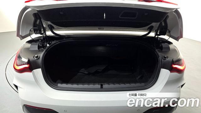 BMW 4-Series 2024 — photo 24