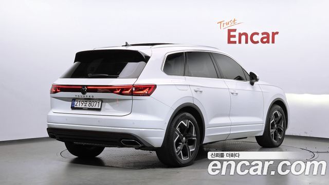 Volkswagen Touareg 2024 — photo 2