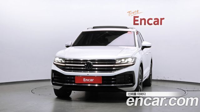 Volkswagen Touareg 2024 — photo 3