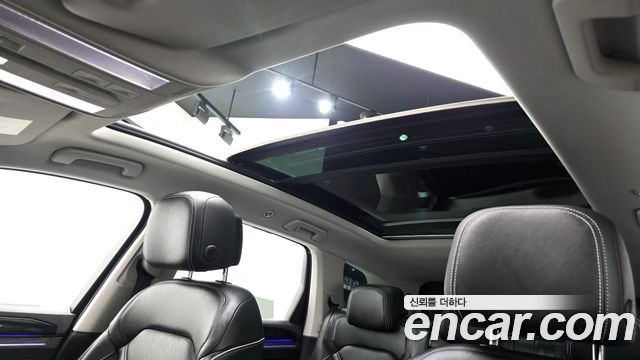 Volkswagen Touareg 2024 — photo 25