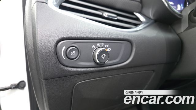 Chevrolet Korea Malibu 2019 — photo 25