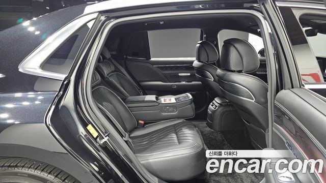 Genesis G90 2022 — photo 17