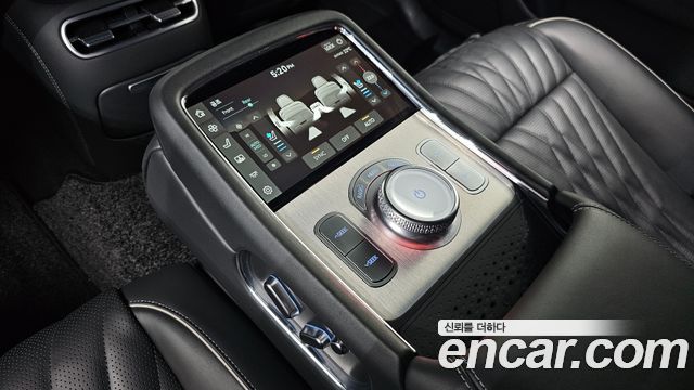 Genesis G90 2022 — photo 25