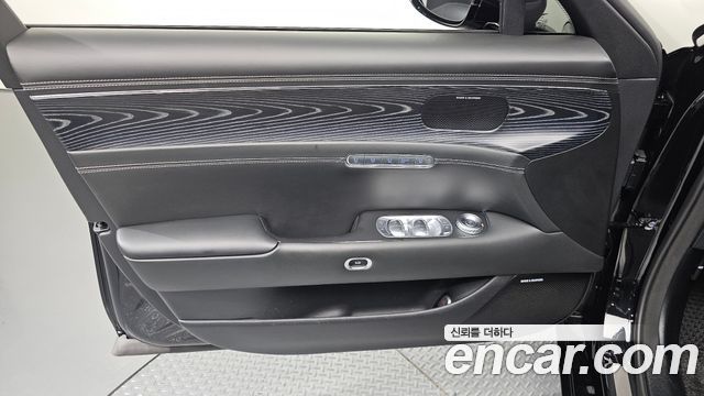 Genesis G90 2022 — photo 14