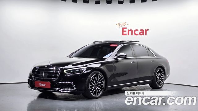 Mercedes-Benz S-Class 2023 — photo 39