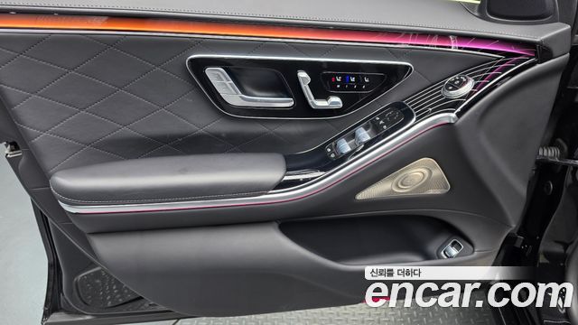 Mercedes-Benz S-Class 2023 — photo 14
