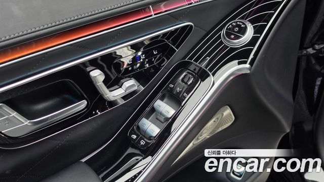 Mercedes-Benz S-Class 2023 — photo 31