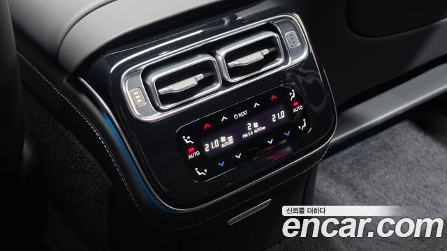 Mercedes-Benz S-Class 2023 — photo 34