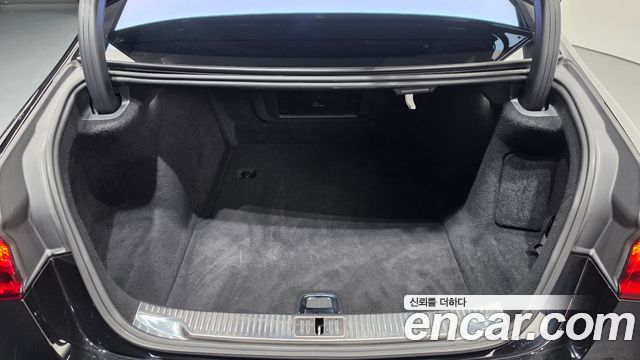 Mercedes-Benz S-Class 2023 — photo 37