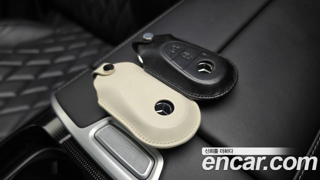 Mercedes-Benz S-Class 2023 — photo 38