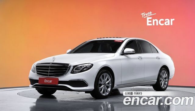 Mercedes-Benz E-Class 2018 — photo 1