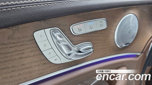 Mercedes-Benz E-Class 2018 — photo 27
