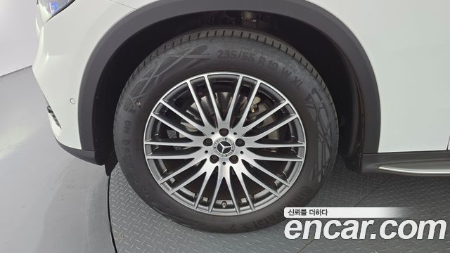 Mercedes-Benz GLC-Class 2025 — photo 5