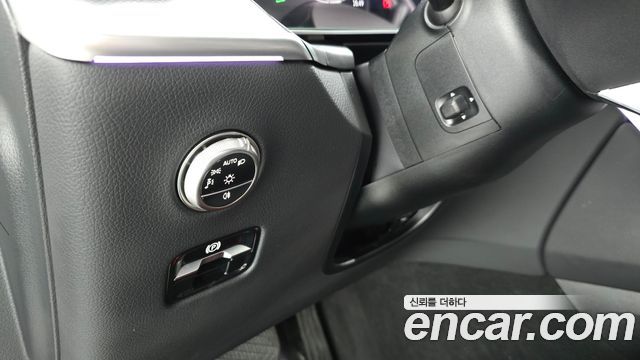 Mercedes-Benz GLC-Class 2025 — photo 24
