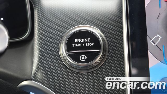 Mercedes-Benz GLC-Class 2025 — photo 25