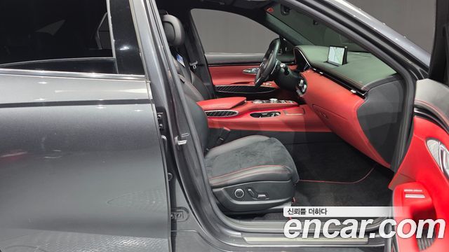 Genesis GV70 2021 — photo 11