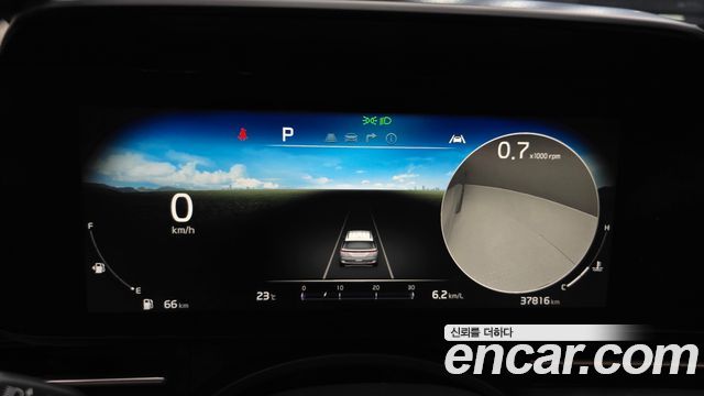 Kia Canival 2021 — photo 11