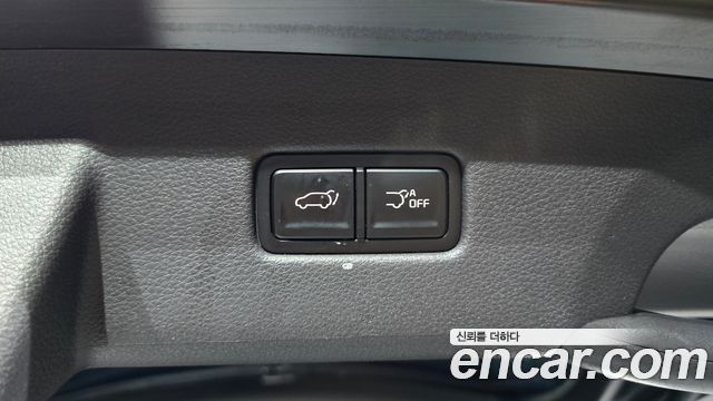 Kia Canival 2021 — photo 30