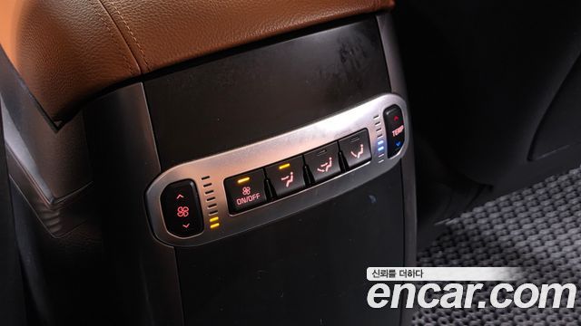 Kia Mohave 2018 — photo 27