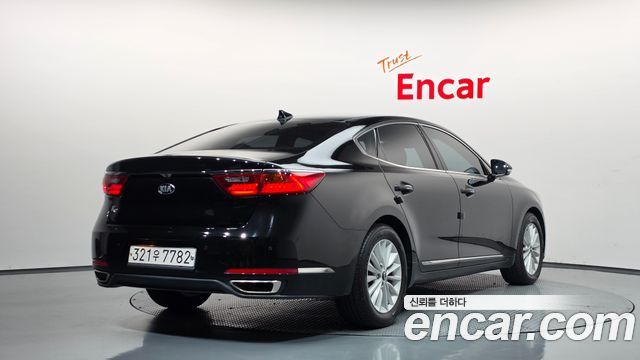 Kia K7 2017 — photo 2