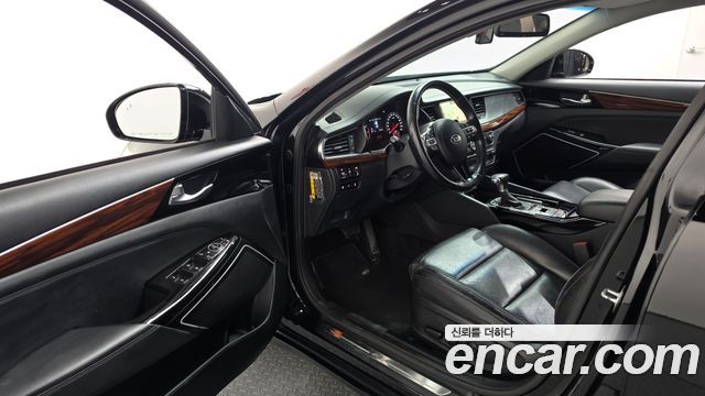 Kia K7 2017 — photo 10