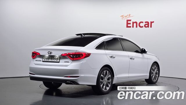Hyundai Sonata 2015 — photo 2