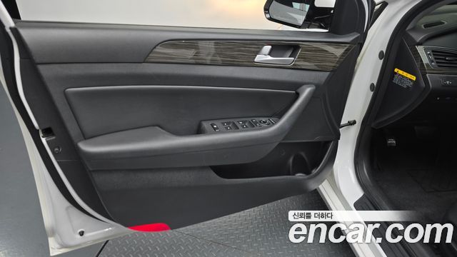 Hyundai Sonata 2015 — photo 14