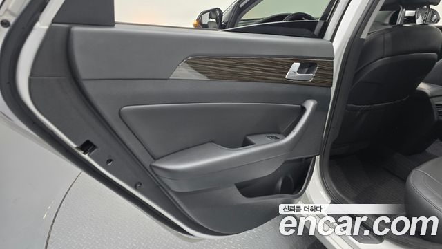Hyundai Sonata 2015 — photo 15